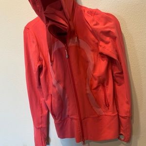LULULEMON || Zip up hoodie